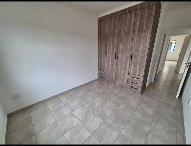 2 BEDROOM TOWNHOUSE FOR SALE IN BRACKENDOWNS
